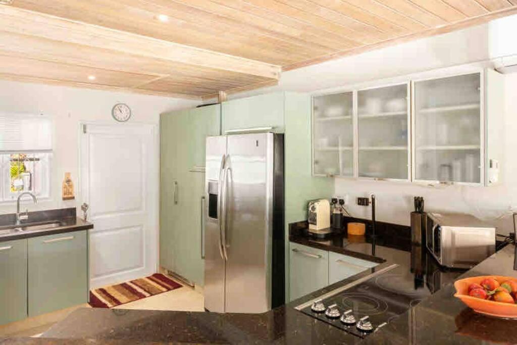 Nanpa, Luxury Family Three Bed Villa, St James West Coast, Private Pool Saint James Luaran gambar