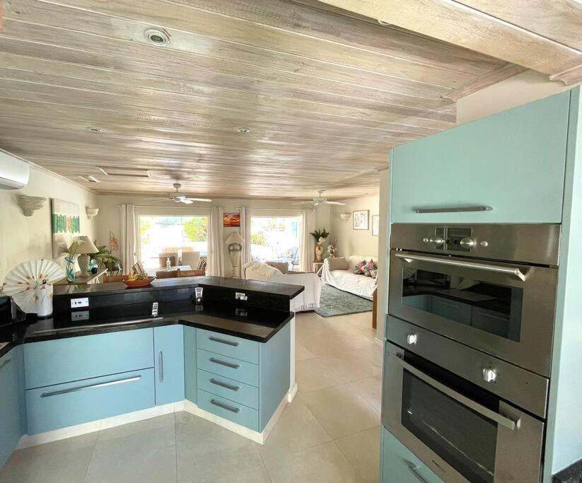 Nanpa, Luxury Family Three Bed Villa, St James West Coast, Private Pool Saint James Luaran gambar