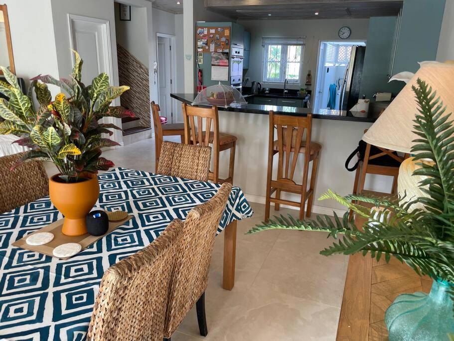 Nanpa, Luxury Family Three Bed Villa, St James West Coast, Private Pool Saint James Luaran gambar