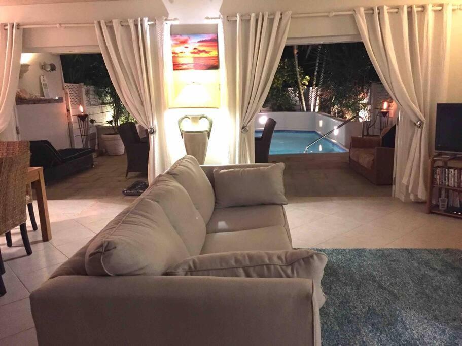 Nanpa, Luxury Family Three Bed Villa, St James West Coast, Private Pool Saint James Luaran gambar